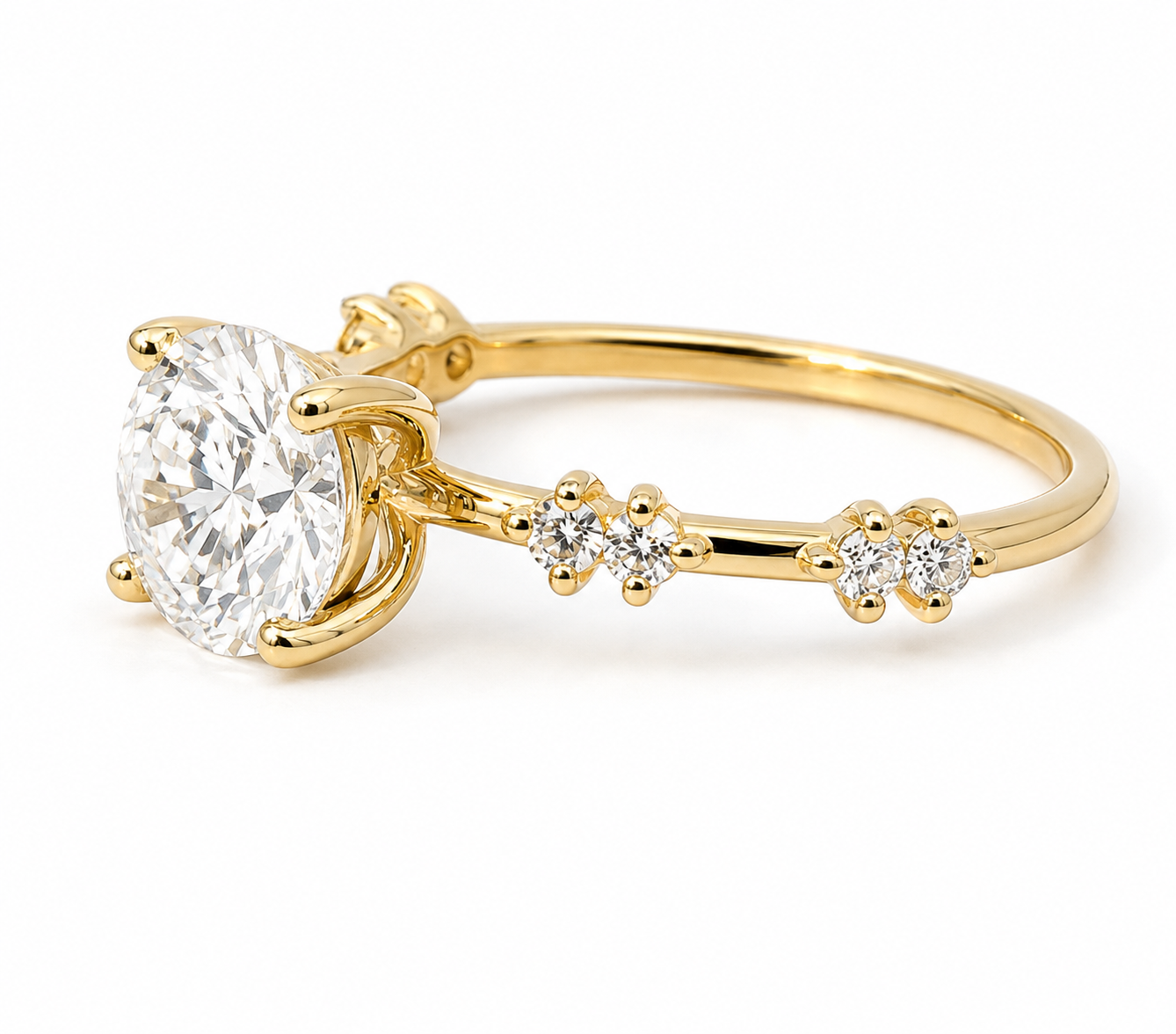 Elara Ring - Round Cut