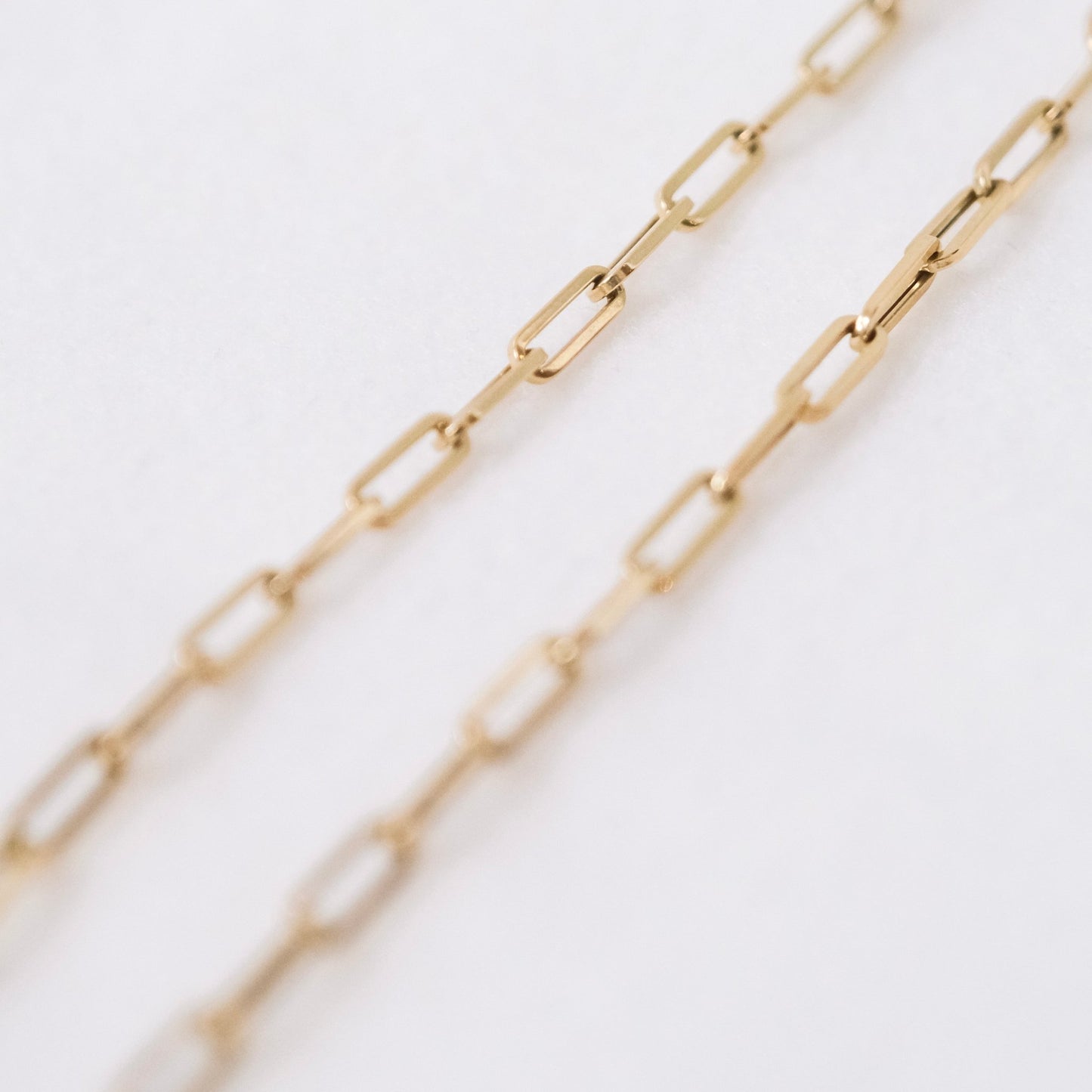 Bold Paperclip Chain Necklace - Close View 2