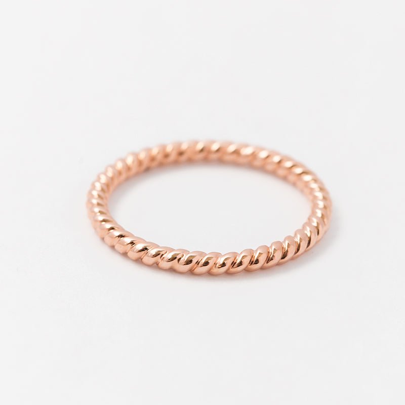 Twist Ring