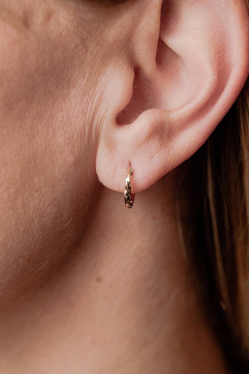 Mini Twirly Gold Hoop