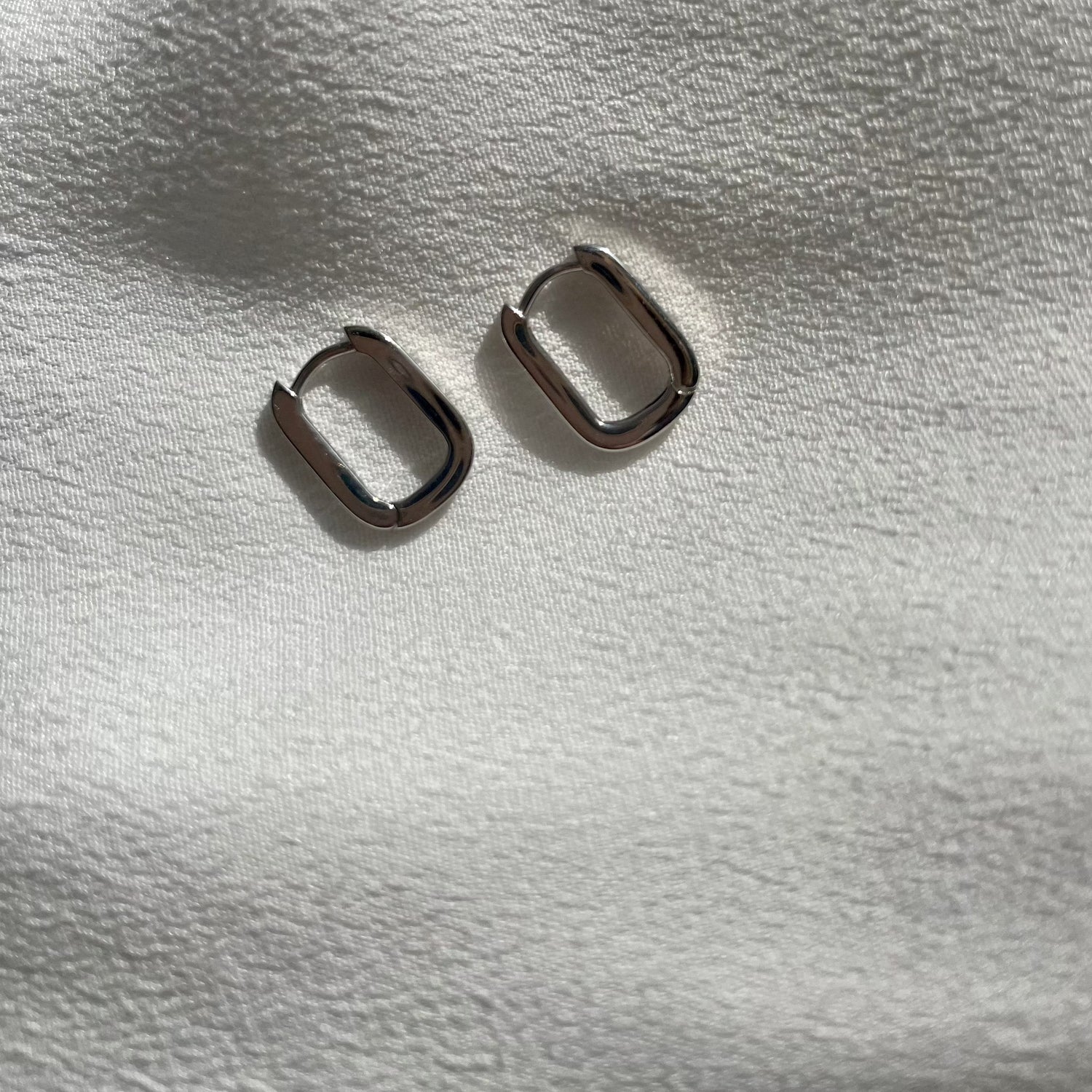 Paper Clip Huggies - Top View
