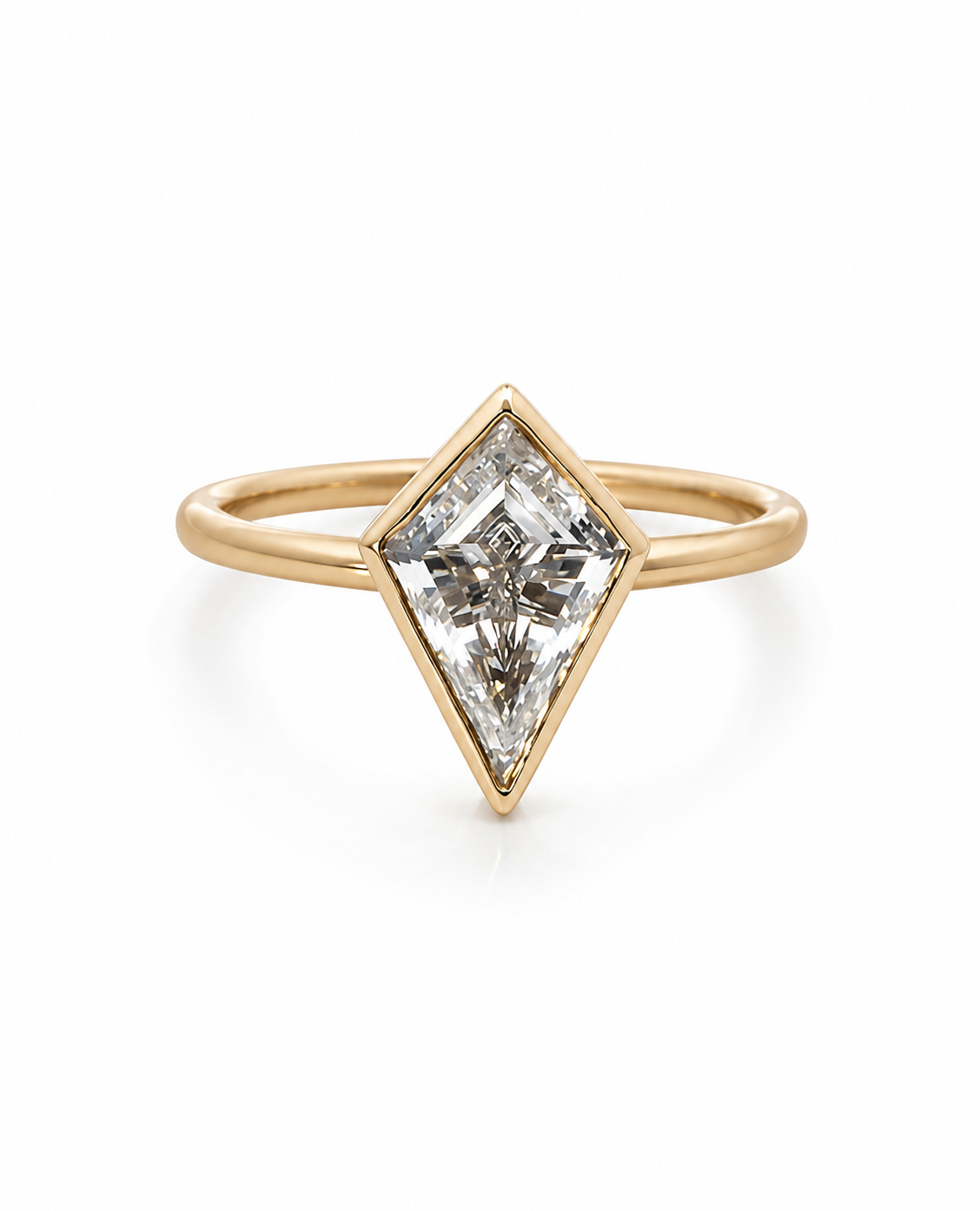 Solène Ring — Kite Diamond