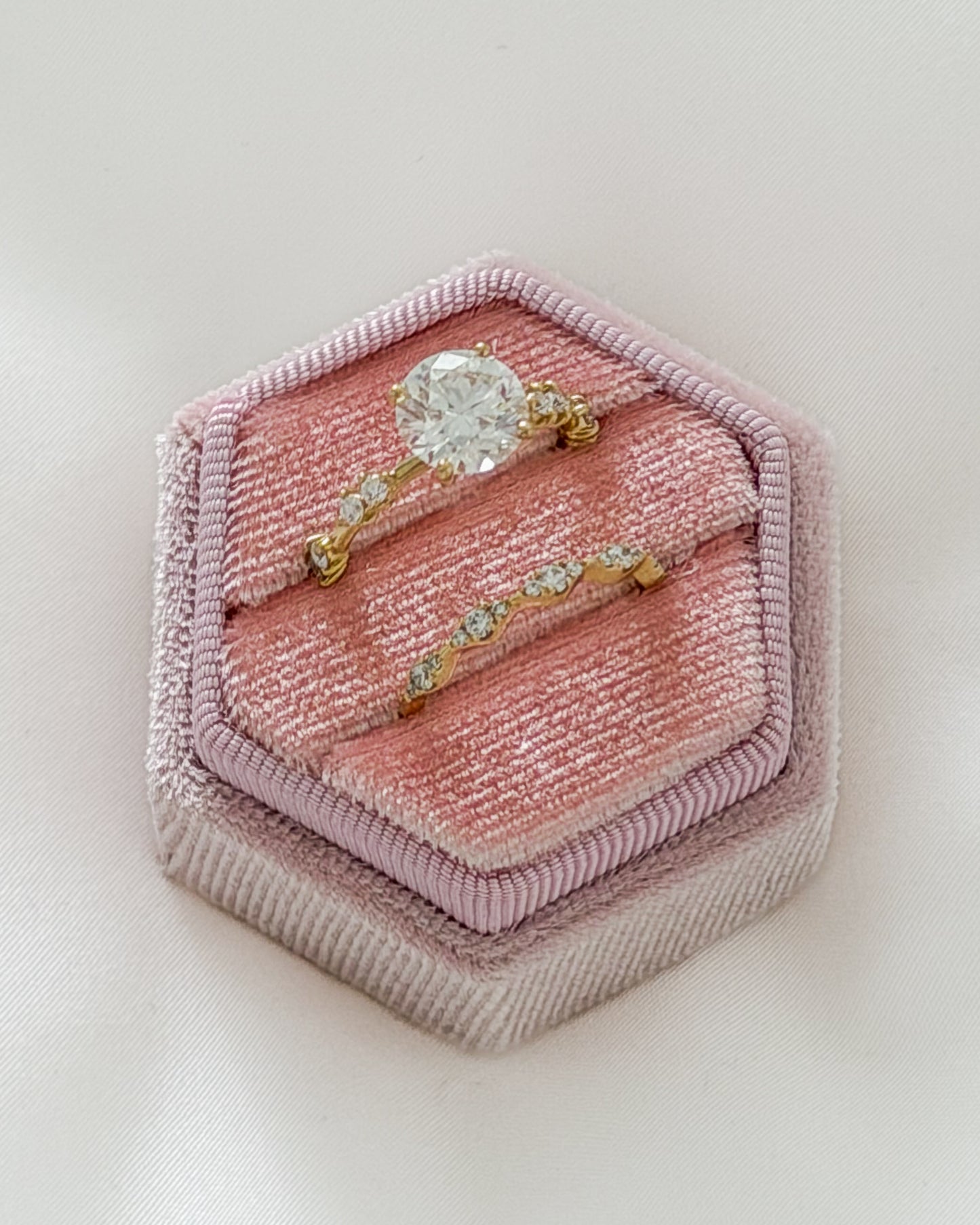Elara Ring - Round Cut
