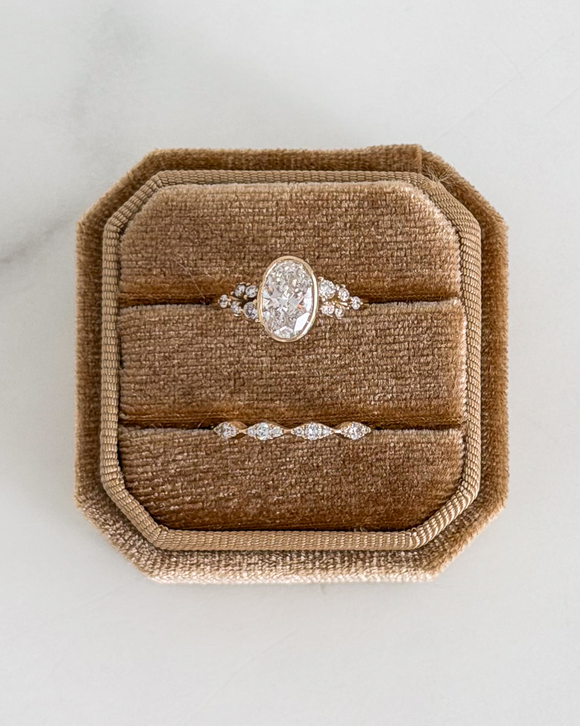 Juliette Ring — Oval Bezel