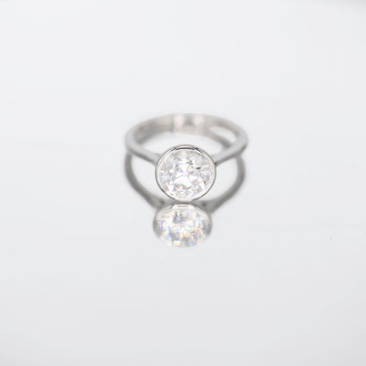 Vesper | Bezel-Set Old European Cut Moissanite Ring - Lu and Lo Jewellery