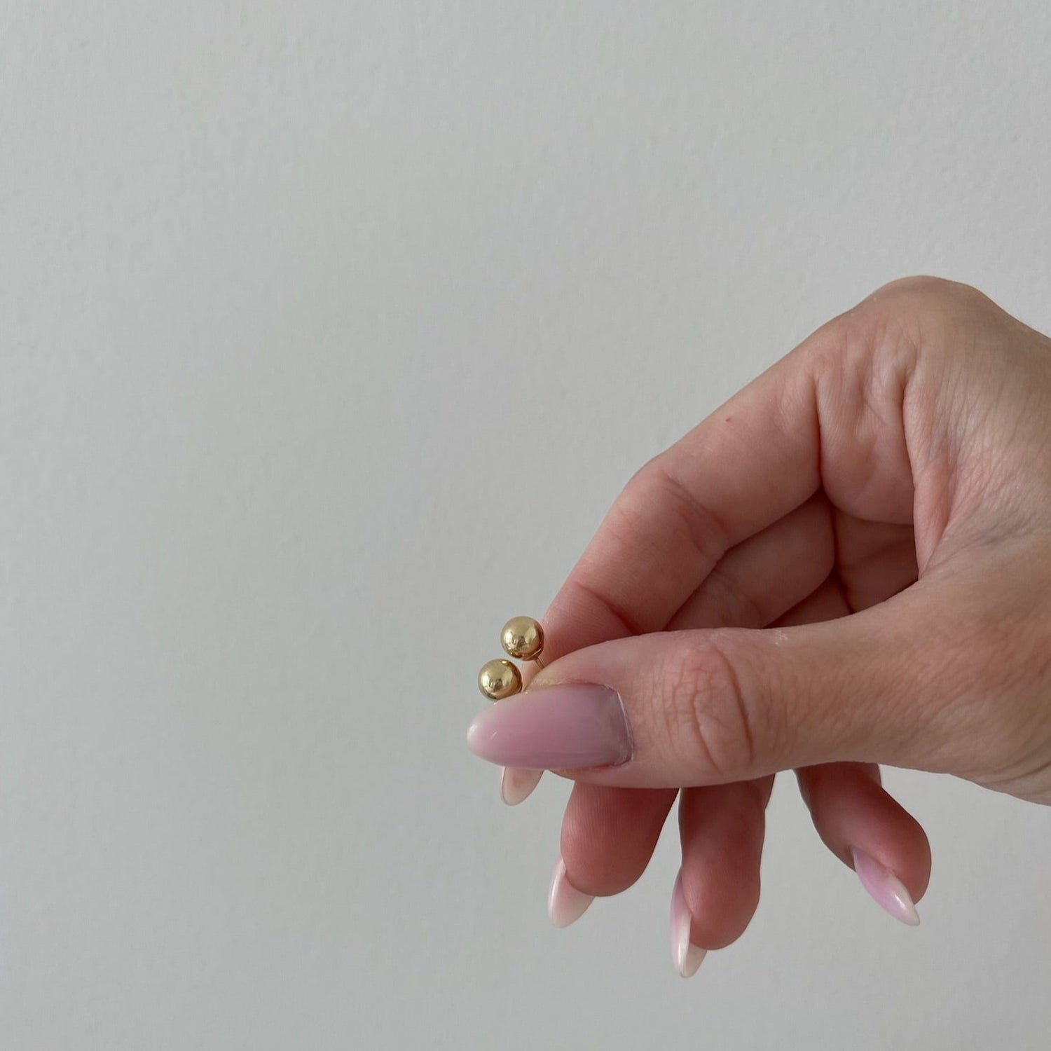 Golden Glimmer Studs 5mm - Full View