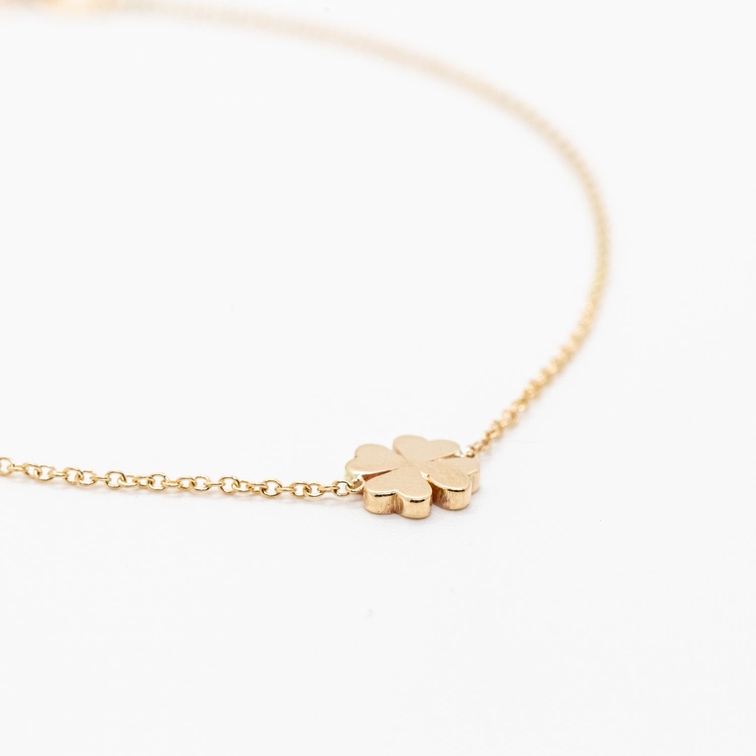 Mini Lucky Clover Bracelet - Close View