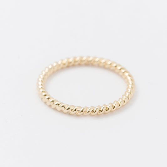 Twist Ring