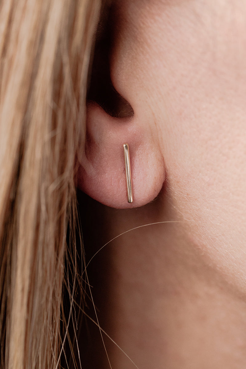 Rounded Bar Long Stud Earring