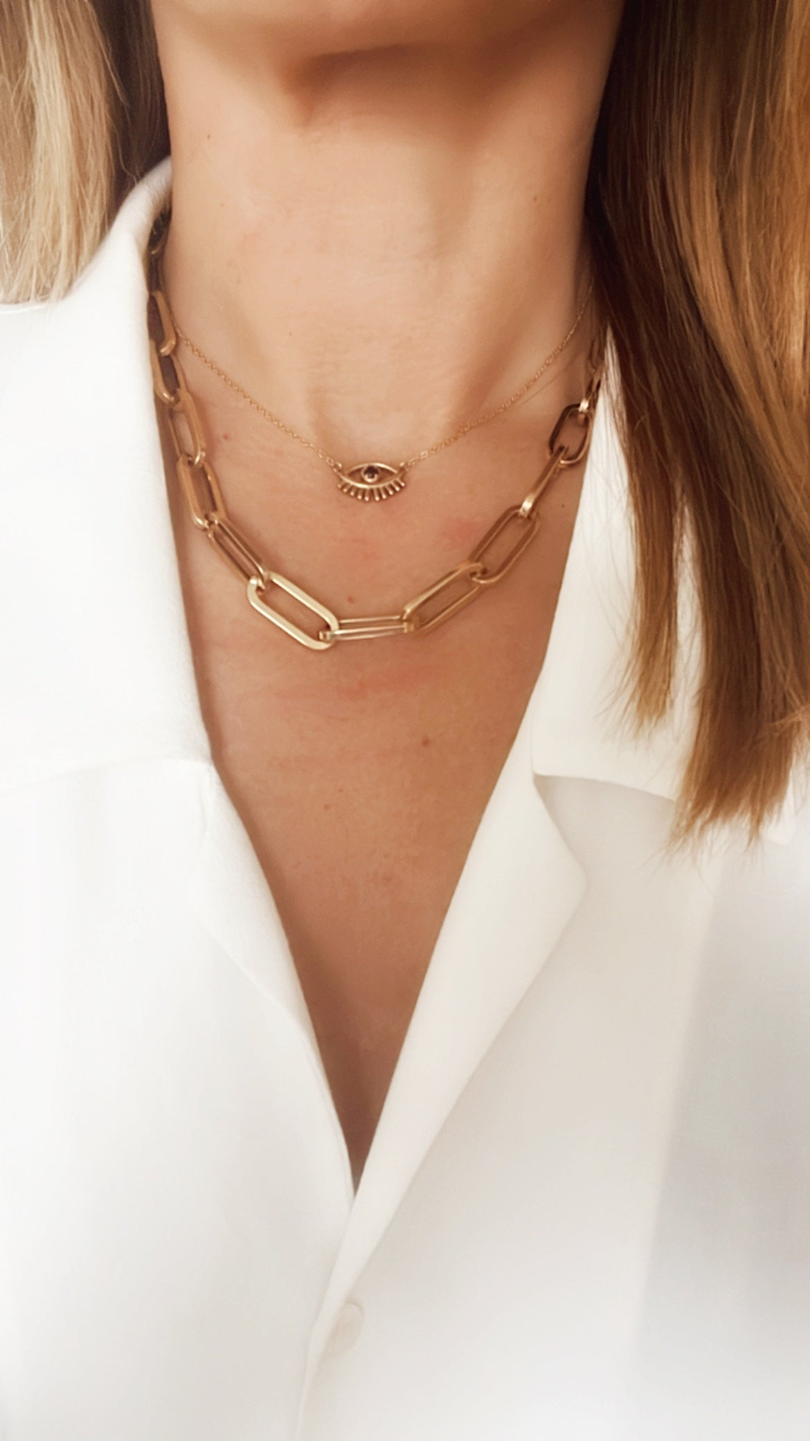 Wearing Chunky Large Paperclip Necklace